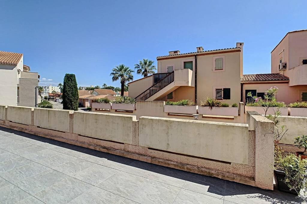 Appartement Renove 4 Personnes Saint Cyprien Port ภายนอก รูปภาพ